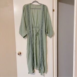 Love Tree Green Long Kimono with Lace Trim Size Medium
